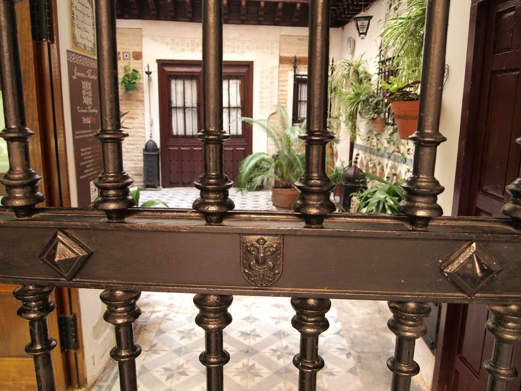 Hotel Godofredo Toledo Exterior photo